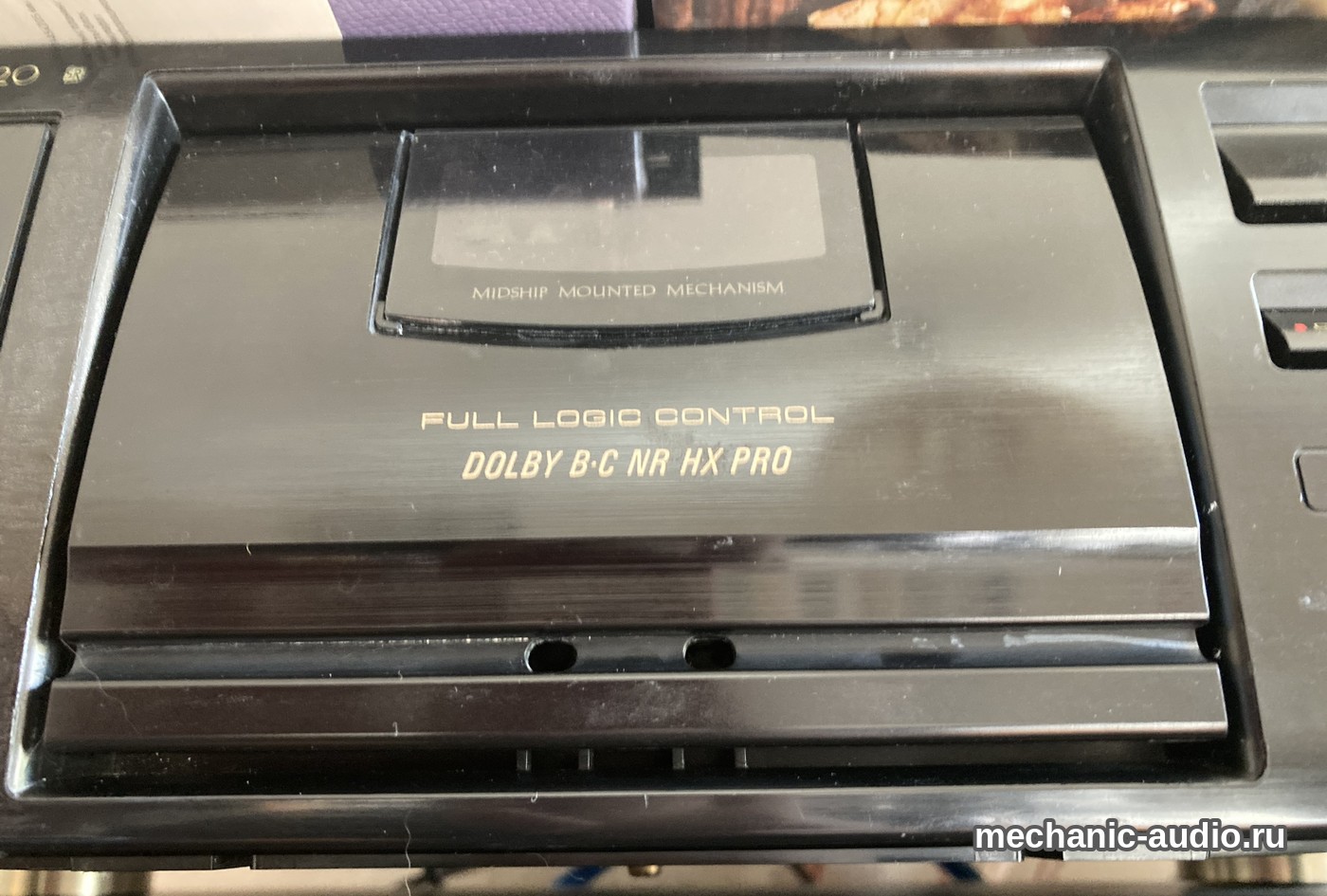 Крышка кассетного отсека деки Pioneer CT-S220 с надписями Full Logic Control и Dolby B·C NR HX Pro